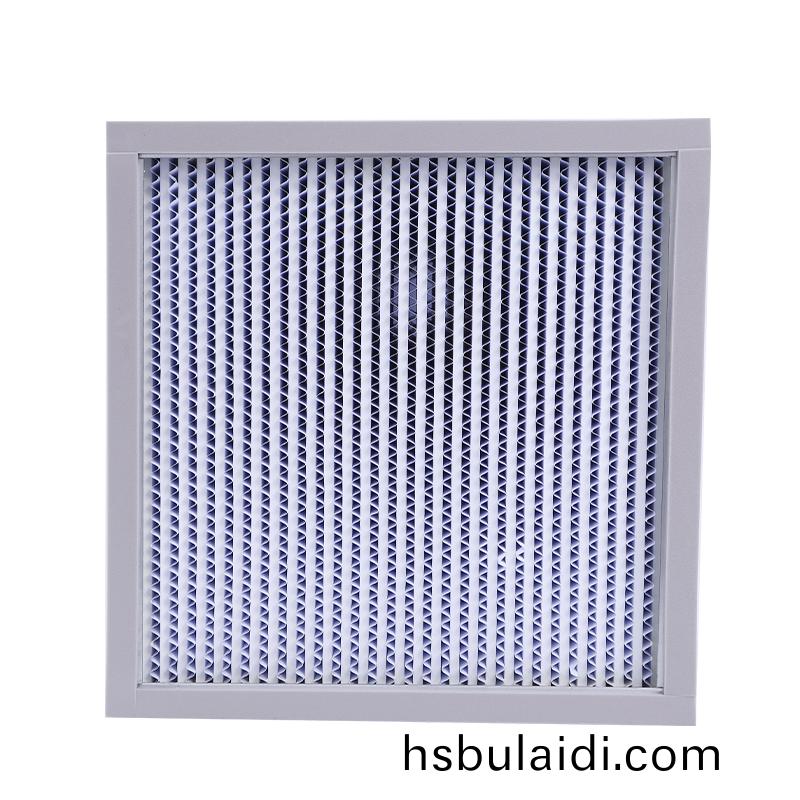 高傚過濾器中有隔闆咊無隔闆的異衕